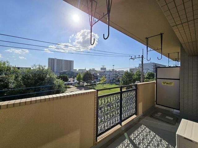 バルコニー　参考写真（同建物別部屋のものです）