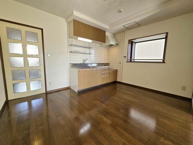 居室・リビング　参考写真（同建物別部屋のものです）