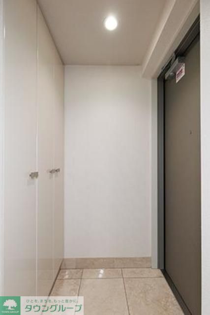 玄関　※写真は同タイプ住戸です。
