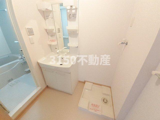 洗面設備　使いやすい洗面所です