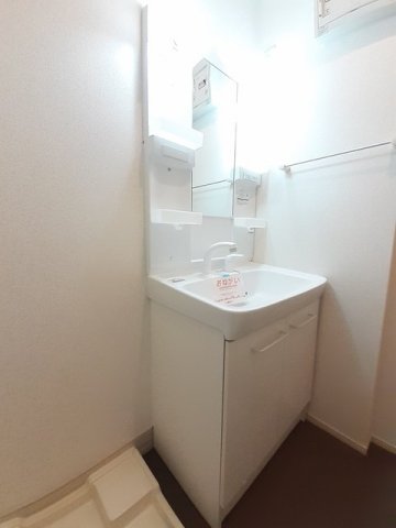 洗面設備　忙しい朝には欠かせない洗面所です