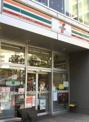 コンビニ　セブンイレブン品川大井4丁目店（コンビニ）まで232m