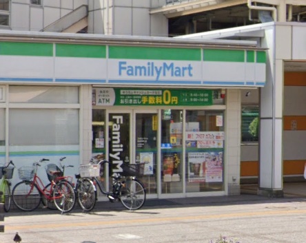 コンビニ　ファミリーマート 長後駅東口店（コンビニ）まで263m