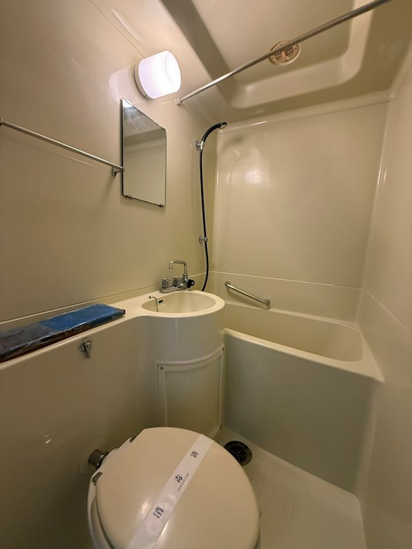 バス・シャワールーム　※別部屋　参考写真