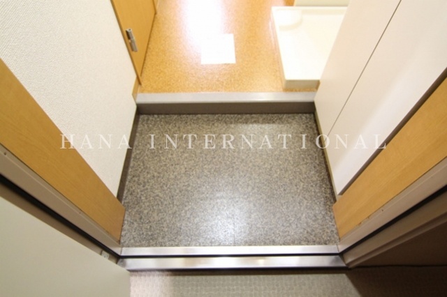 玄関　他部屋写真参照
