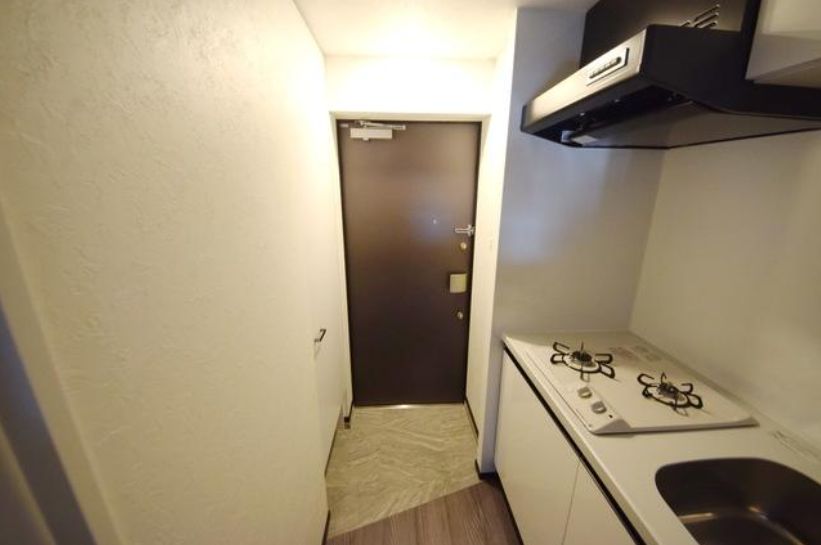 玄関　※別部屋の参考写真です。
