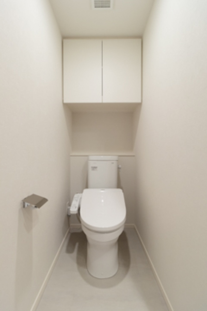 トイレ　※写真は同タイプ住戸です。