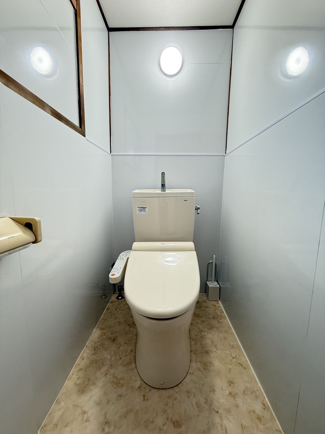 西日本鉄道貝塚線 香椎宮前駅 徒歩6分 2階建 築56年のトイレ写真