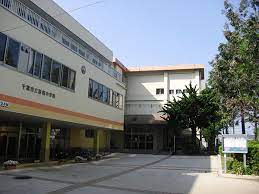 中学校　新宿中学校（中学校）まで564m