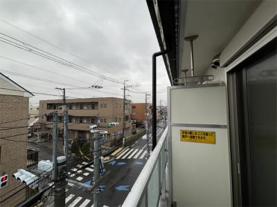 洗面設備　ゆったりとスペースのある洗面所