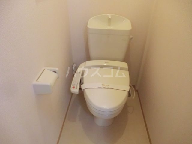 メゾンアデルタのトイレ写真