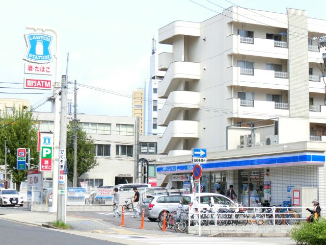 コンビニ　ローソン（コンビニ）まで270m