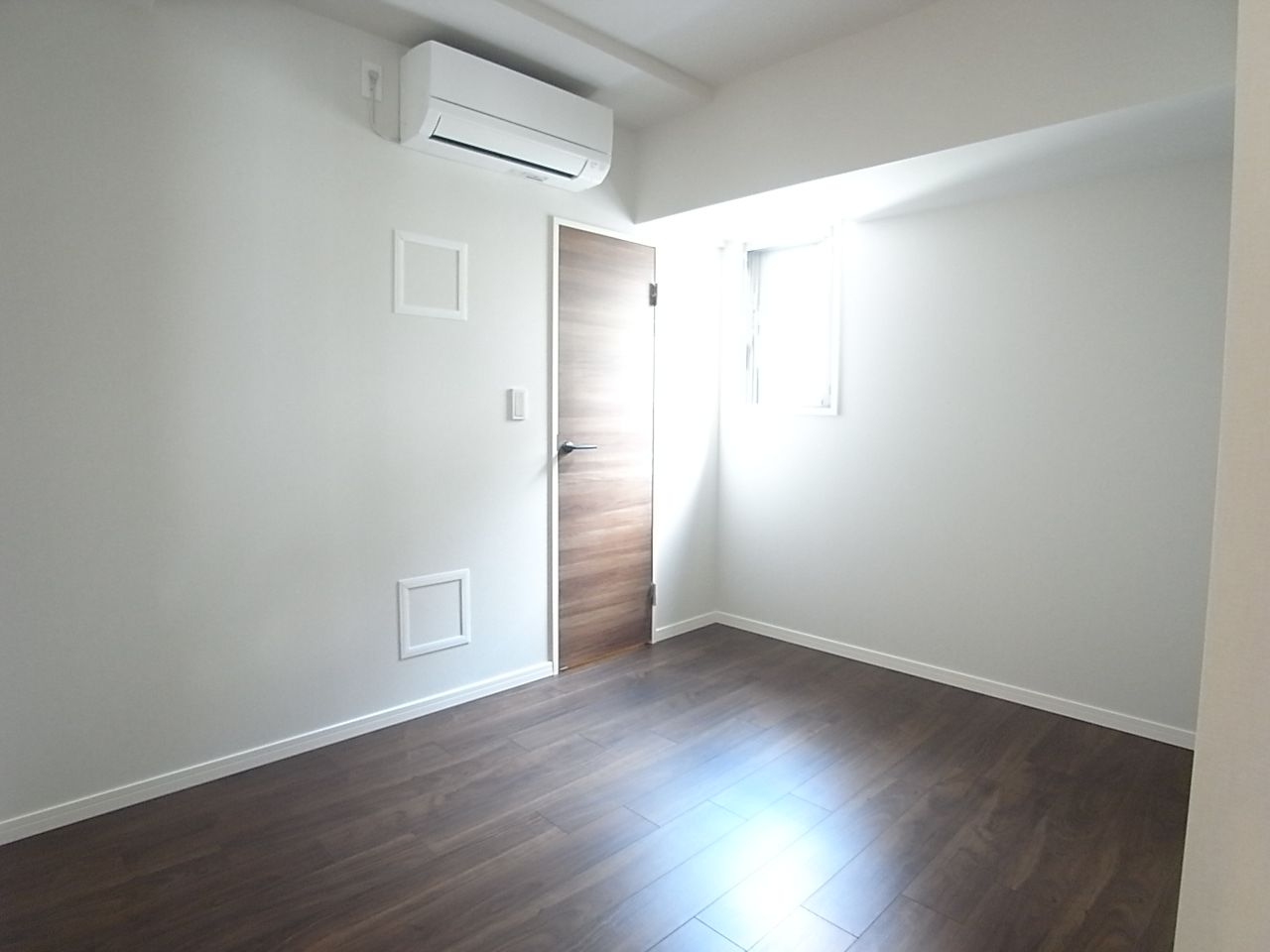 ピエモンテ三軒茶屋の居間写真