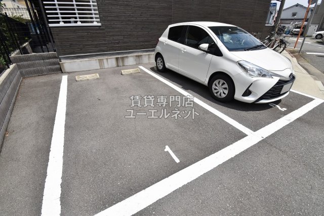 駐車場　敷地内駐車場