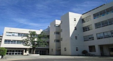 小学校　横浜市立美しが丘東小学校（小学校）まで134m