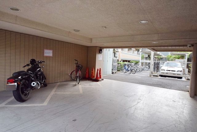 駐車場　★バイク置場、駐輪場、駐車場★