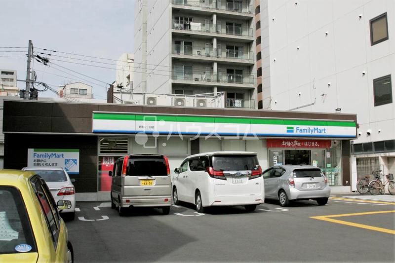 コンビニ　ファミリーマート新町2丁目店（コンビニ）まで159m