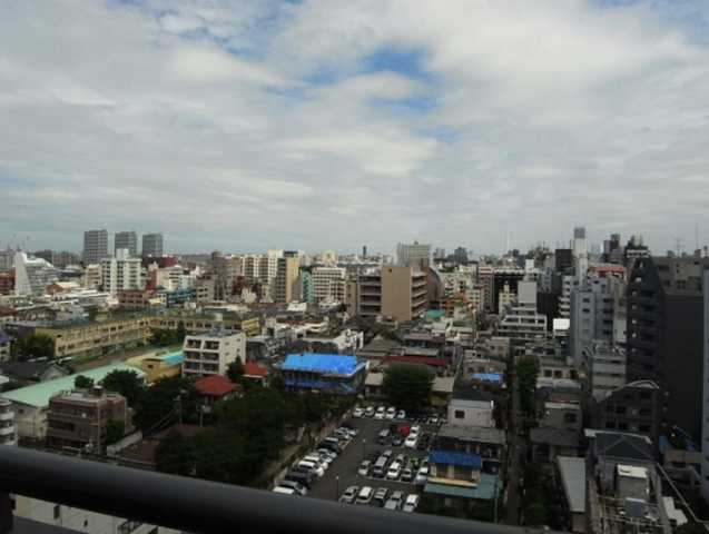 バルコニー　東新宿レジデンシャルタワー