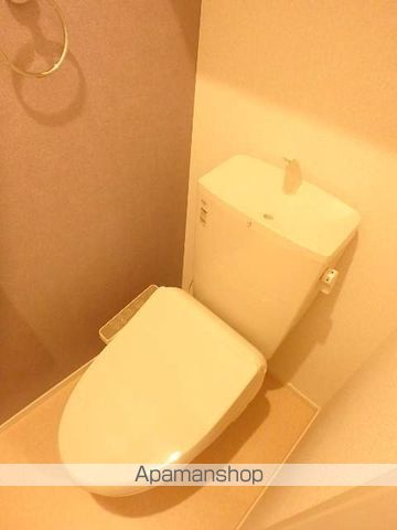 ＪＲ東海道本線 磐田駅 徒歩10分 2階建 築8年のトイレ写真