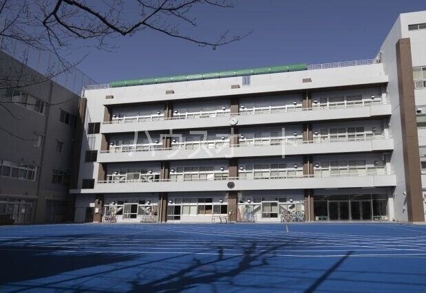 小学校　台東区立台東育英小学校（小学校）まで621m