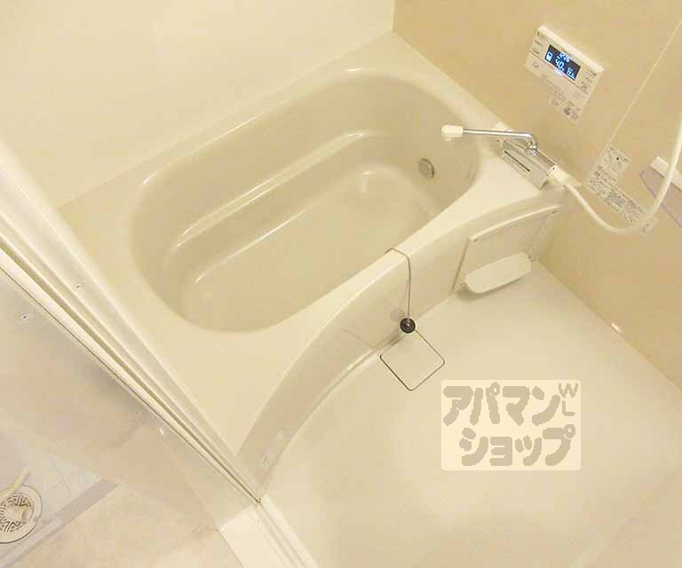 バス・シャワールーム　嬉しいバストイレセパレートです