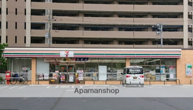 コンビニ　セブンイレブン（コンビニ）まで178m