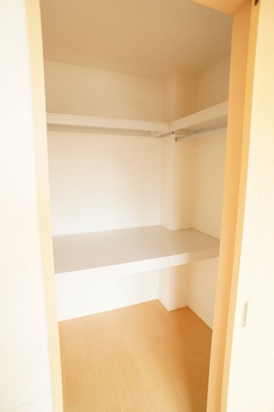収納　※別部屋の写真です