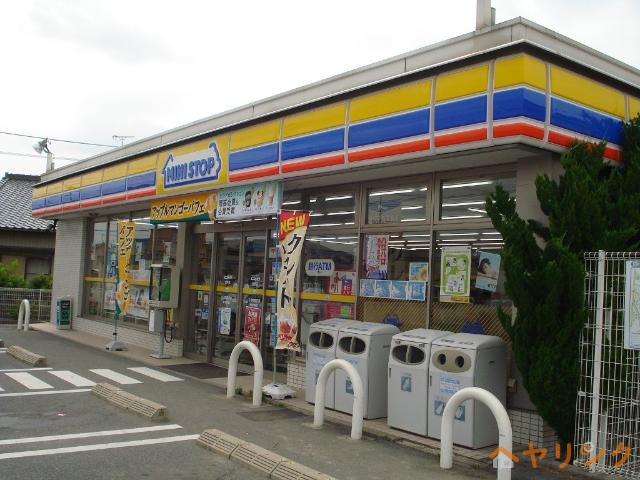 コンビニ　ミニストップ岩作店（コンビニ）まで371m