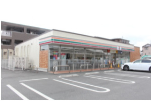 コンビニ　セブン－イレブン　野洲市三宅店（コンビニ）まで386m