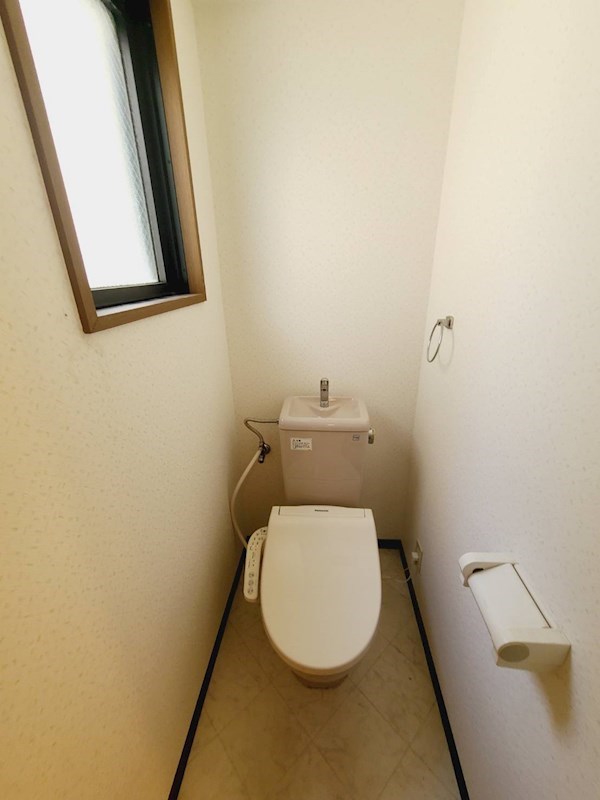 フラット34西宮のトイレ写真