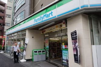 コンビニ　ファミリーマート 武蔵中原駅前店（コンビニ）まで193m