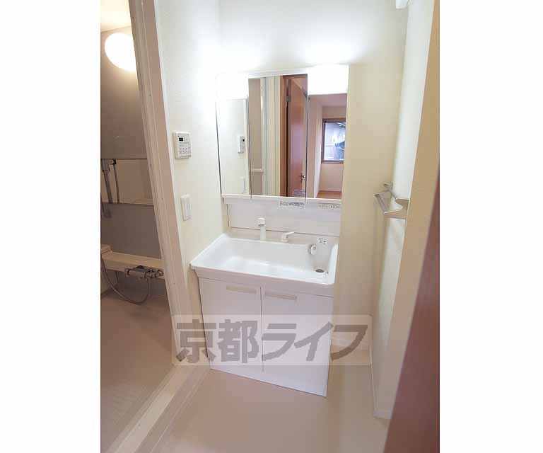 京阪本線 三条駅 徒歩5分 3階建 築11年の内装写真