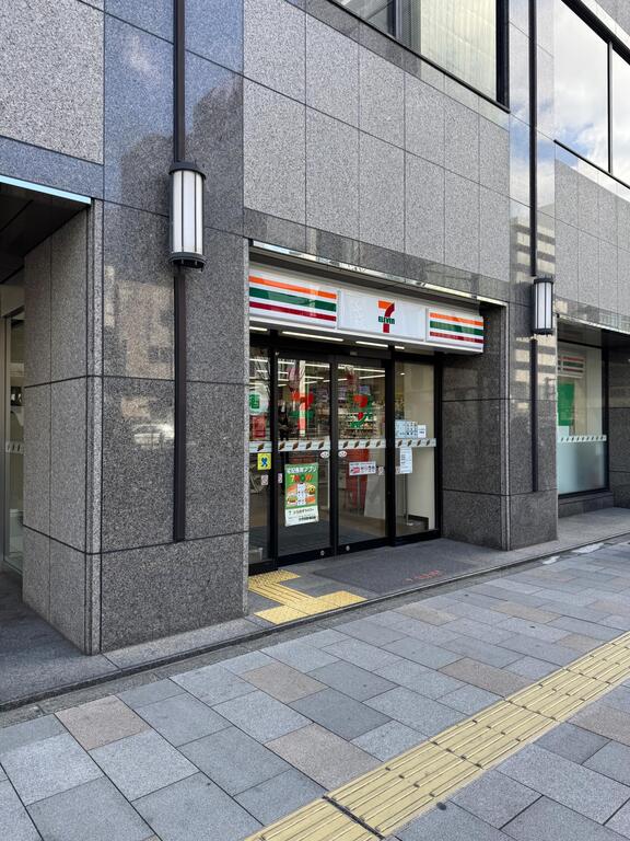 コンビニ　セブンイレブン渋谷代々木2丁目店（コンビニ）まで191m