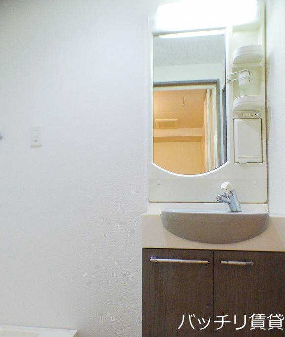 洗面設備　＊画像は別部屋の為、現状優先といたします
