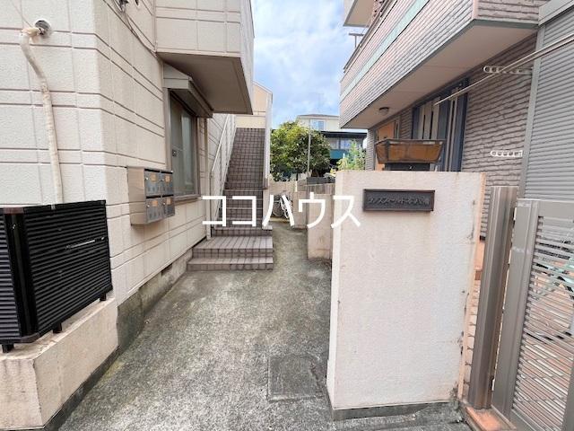 ランスフィールド本八幡の外観写真