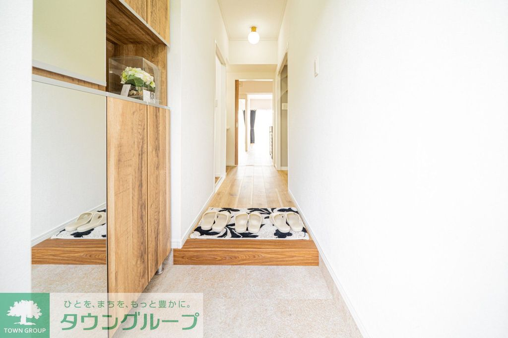 東急田園都市線 たまプラーザ駅 徒歩11分 6階建 築42年の玄関写真