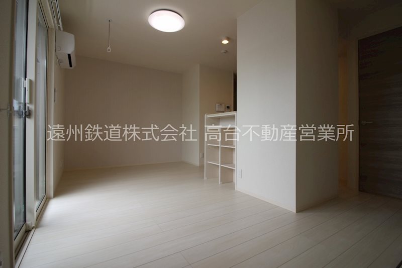 居室・リビング　※現況優先