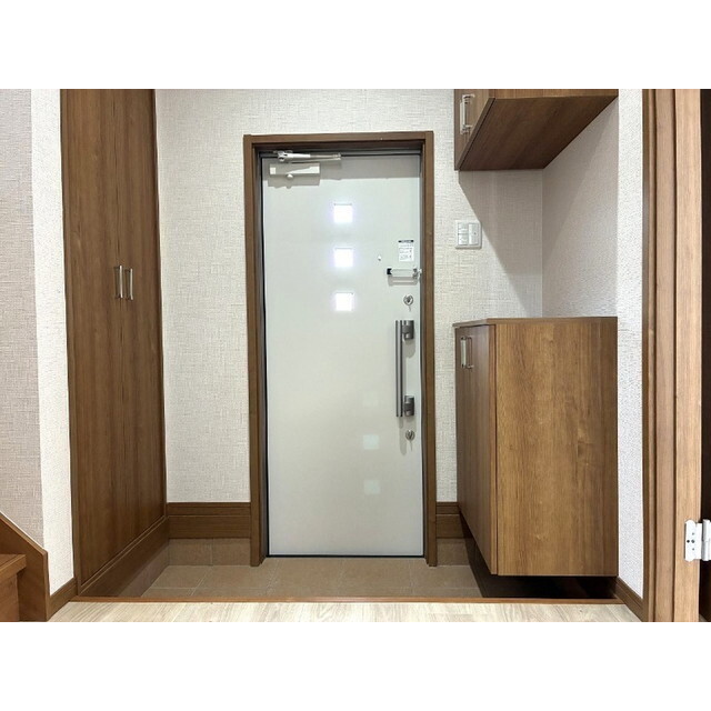 玄関　※サンプル写真使用