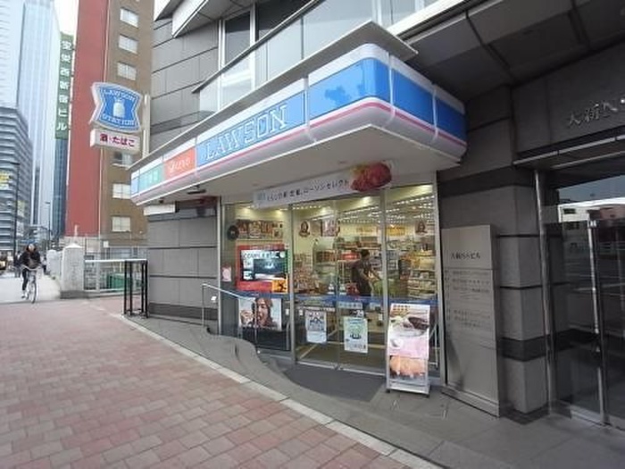 コンビニ　ローソン H中野本町一丁目東店（コンビニ）まで196m