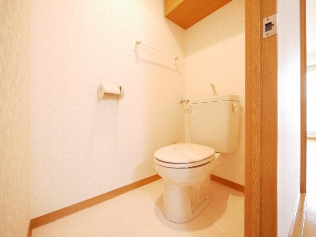地下鉄東豊線 豊平公園駅 徒歩8分 10階建 築22年のトイレ写真