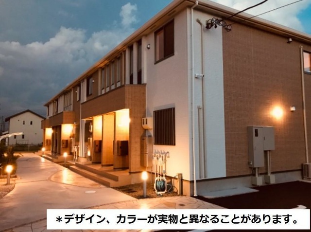エントランス　写真は同タイプ別物件になります