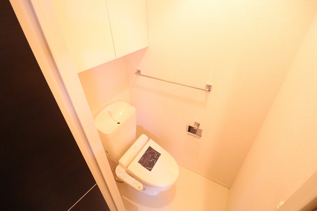 カメリア B棟のトイレ写真