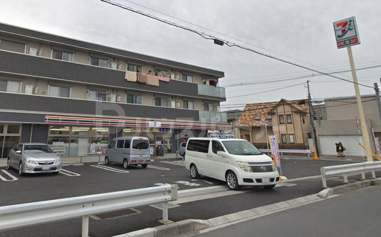 コンビニ　セブンイレブン市川高谷1丁目店（コンビニ）まで220m
