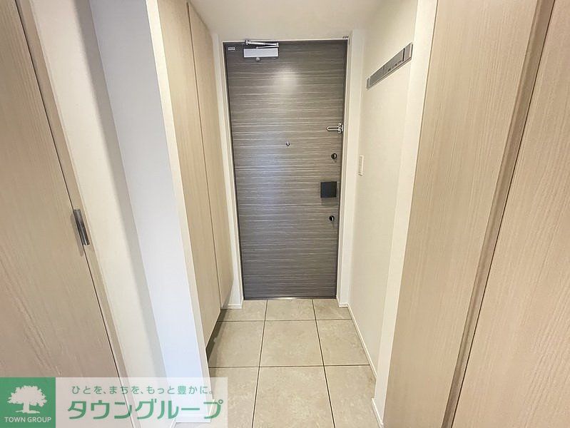 玄関　お問合せは(株)タウンハウジングレジデンス事業部　赤坂店・…