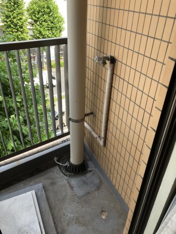 バルコニー　洗濯機置き場