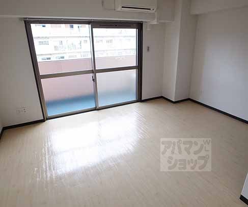 MZヴィエラの居間写真
