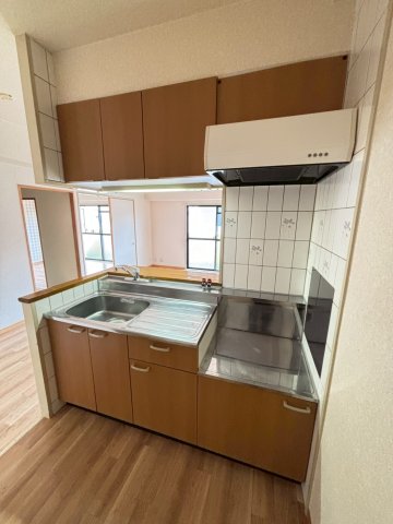 キッチン　別号室の写真です。ご参考までに