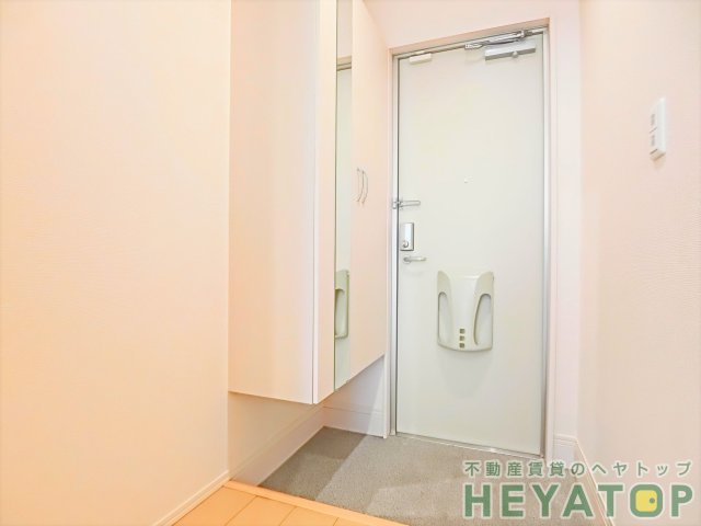 地下鉄名城線 新瑞橋駅 徒歩6分 2階建 築12年の玄関写真