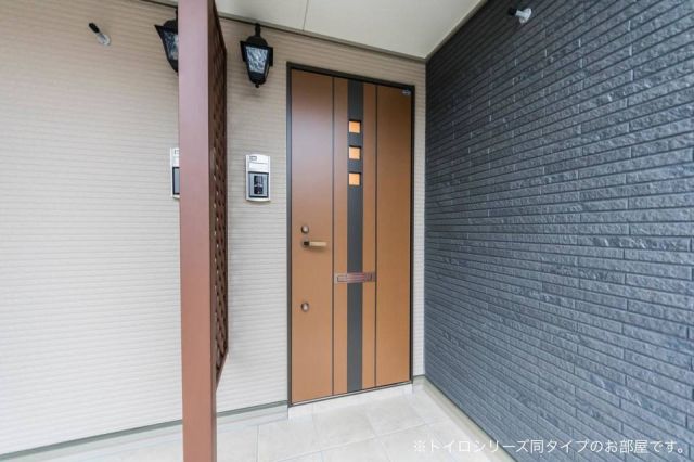 パークサイド針崎 弐番館の玄関写真