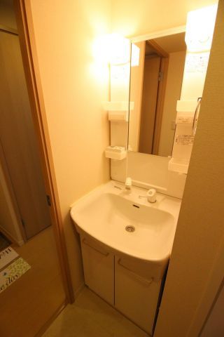 洗面設備　ヒルズコート白山　文京区白山4